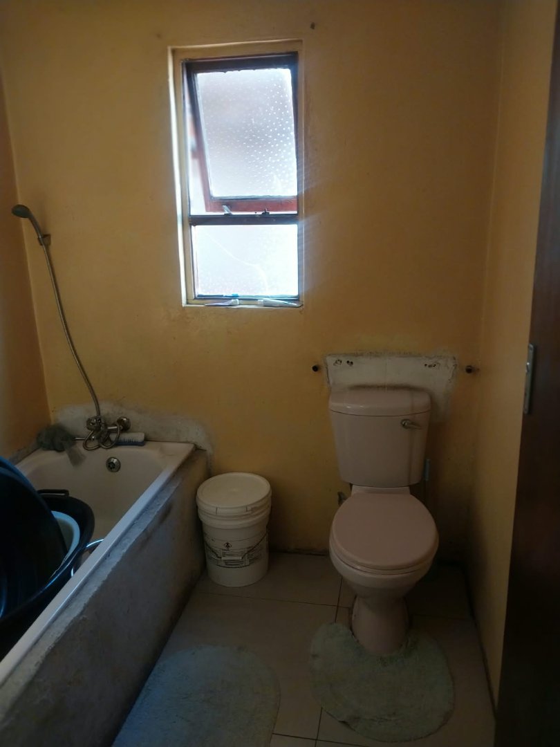 2 Bedroom Property for Sale in New Brighton Eastern Cape